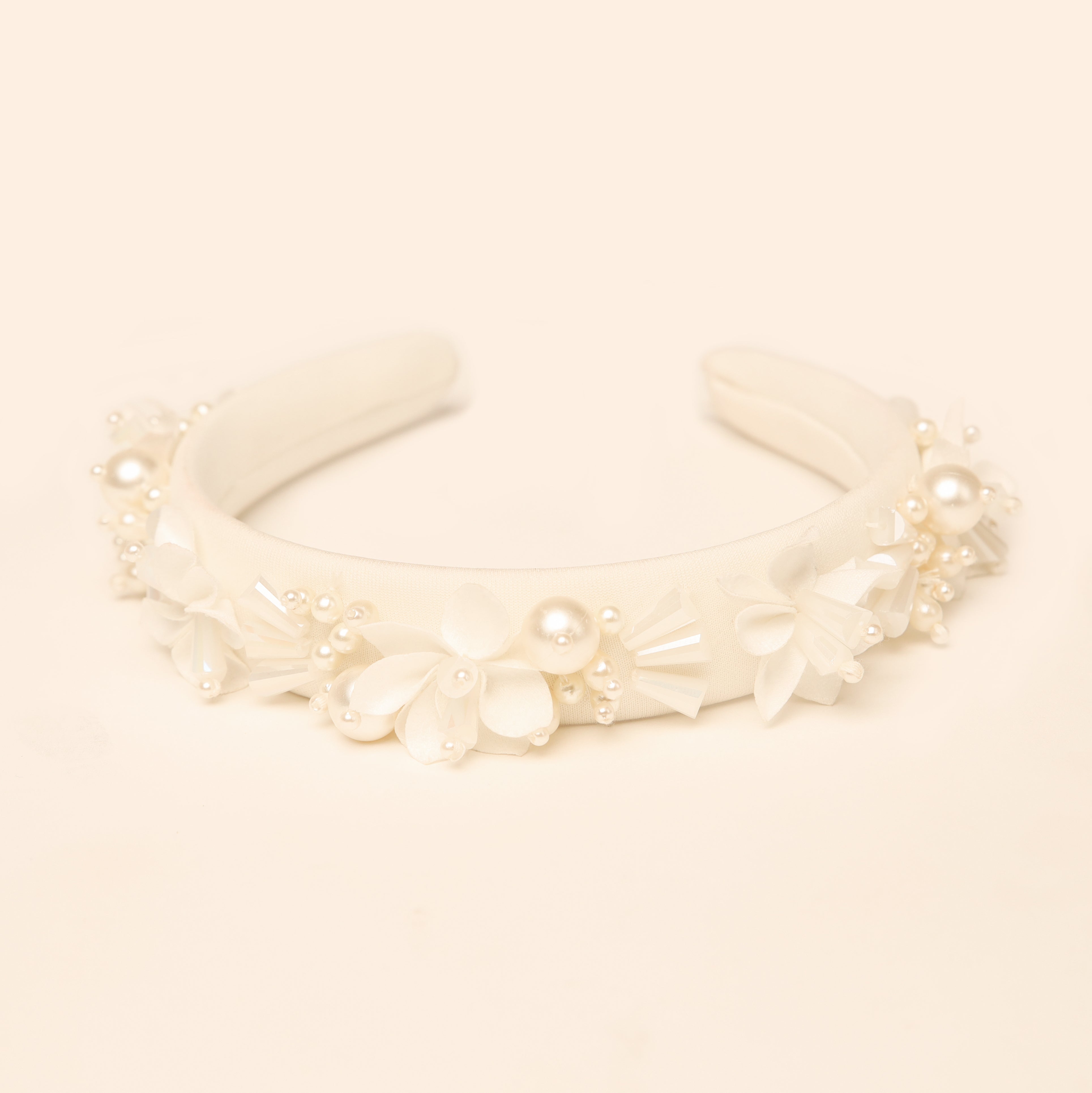 White Fabric Flowers Embroidered Pearly Hair Band