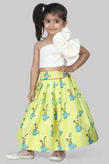 Green Cotton Silk Crop Top And Skirt Set For Girls